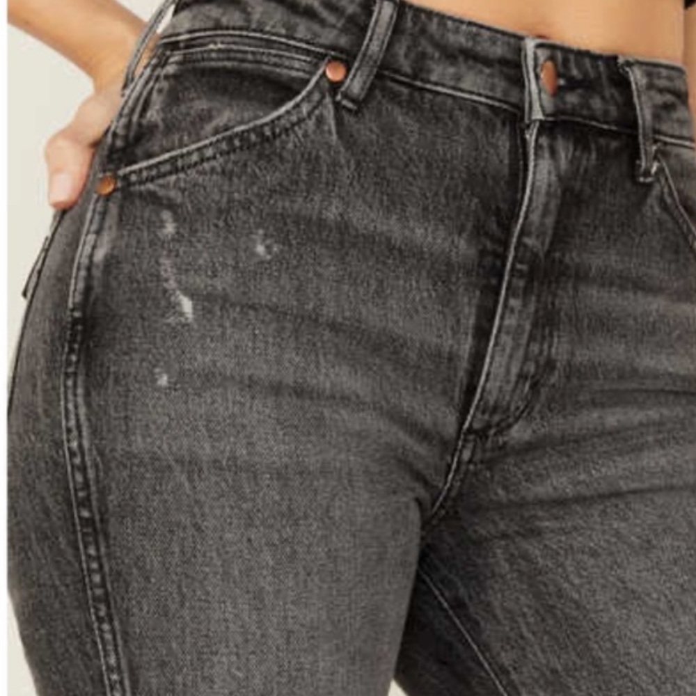 Wrangler | Women’s Black Wash Wild West 603 Distressed Straight Leg Jeans Sz 26 - Picture 3 of 16